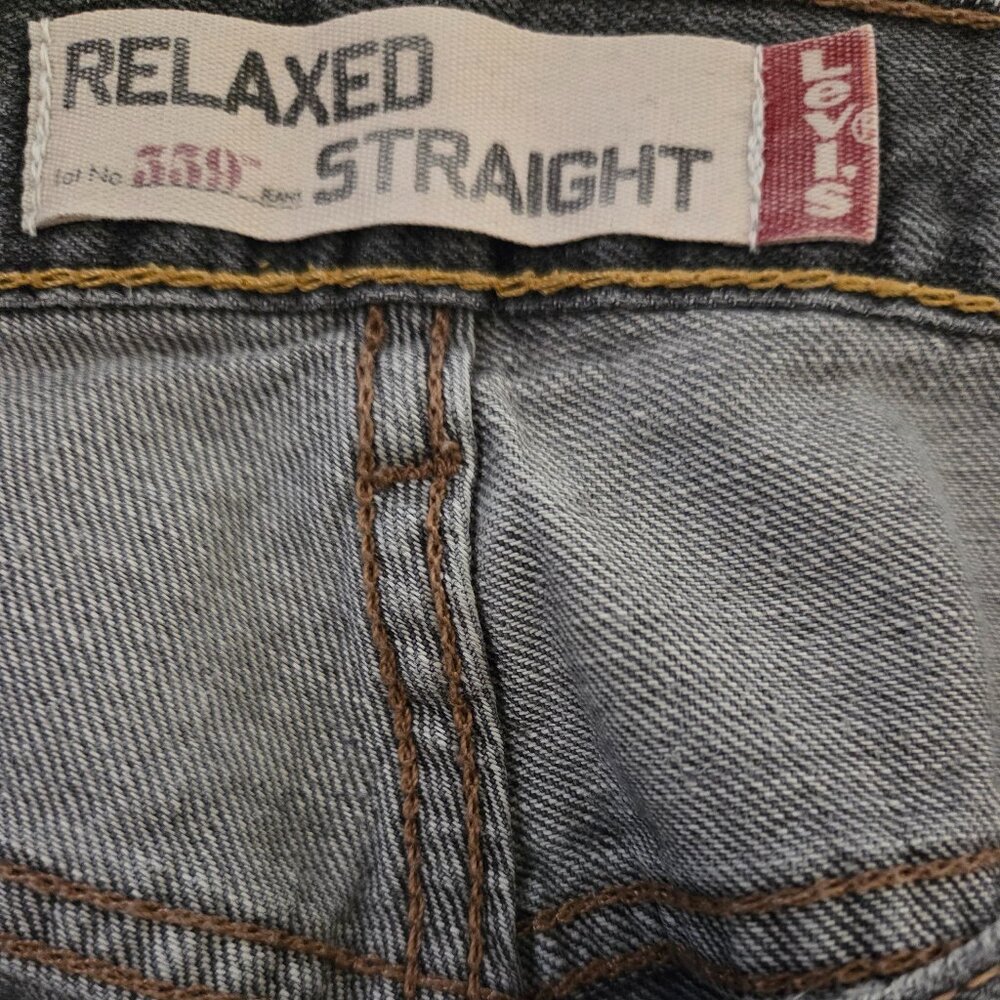 Levi's Vintage Relaxed Straight Style No. 339 Men's Jeans - Picture 4 of 5